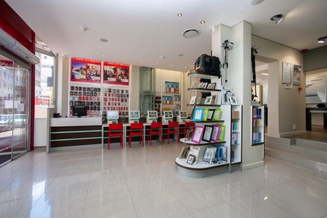 Cameraland store